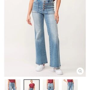 Women's Blue High-Waisted Jeans